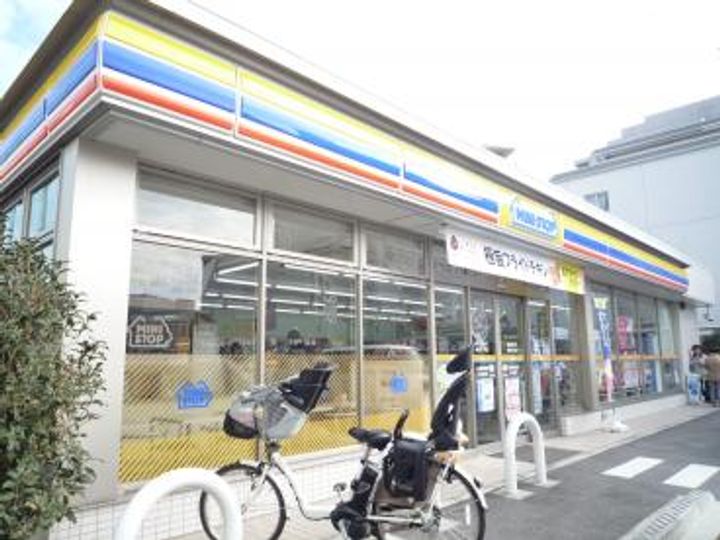東京都中野区南台5(マンション)の賃貸物件の周辺
