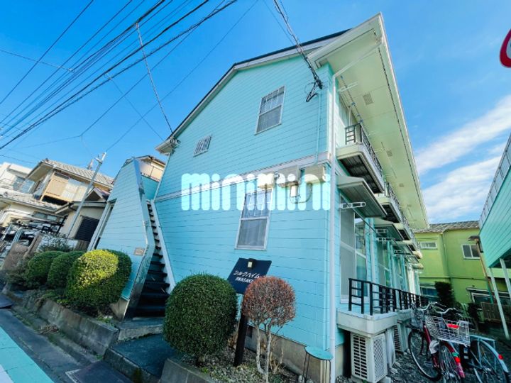 シルクハイム イワサキB棟の外観