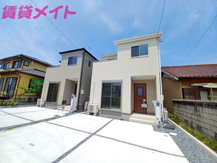 三重県鈴鹿市長太旭町4(一戸建)の賃貸物件の外観