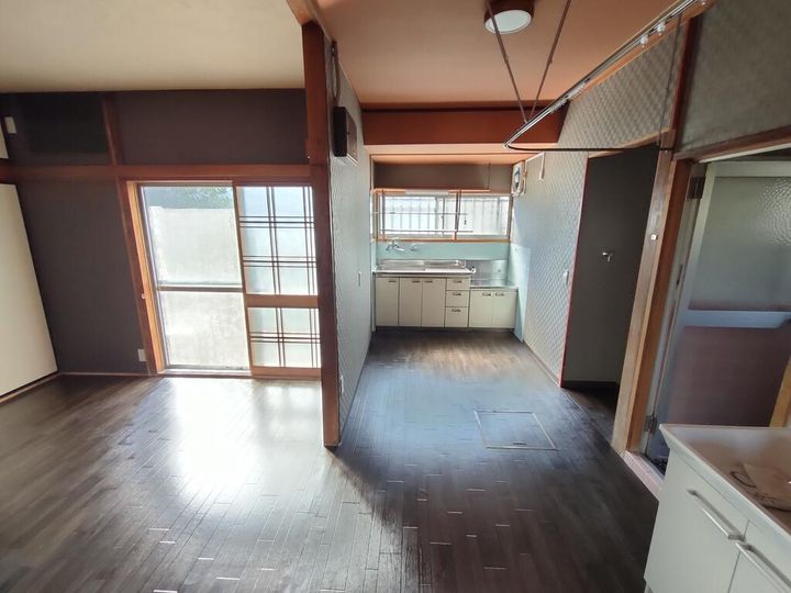 香川県高松市屋島東町(一戸建)の賃貸物件の居間