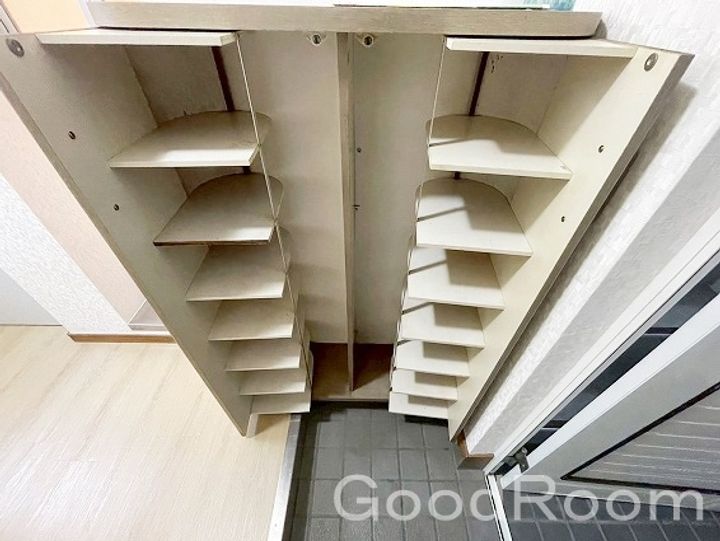 徳島県徳島市津田町1(アパート)の賃貸物件の玄関