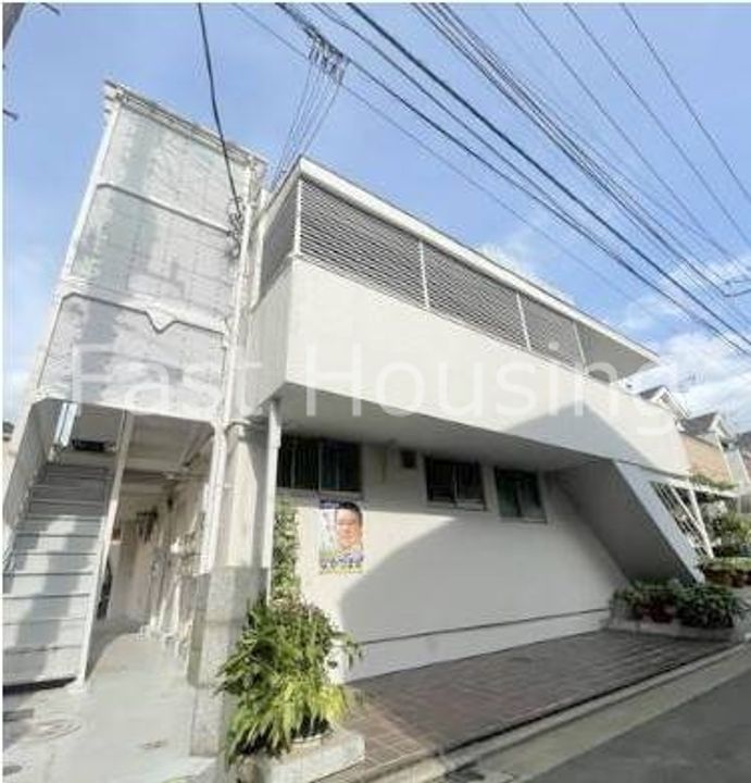 東京都中野区弥生町5(マンション)の賃貸物件の外観