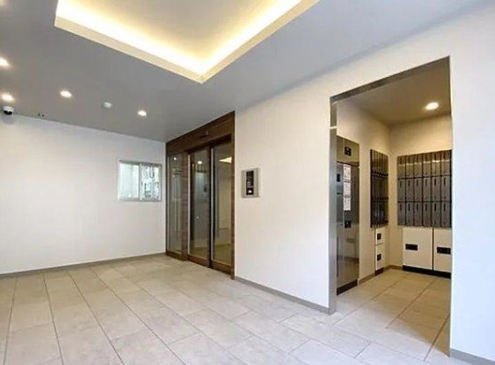 神奈川県横浜市金沢区富岡東2(マンション)の賃貸物件の地図