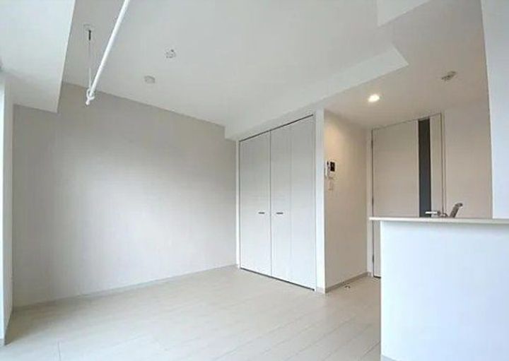 神奈川県横浜市金沢区富岡東2(マンション)の賃貸物件の居間