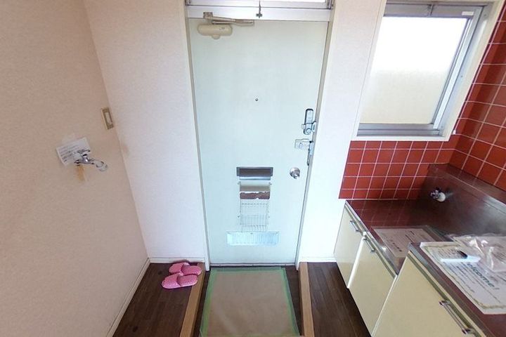 神奈川県横浜市戸塚区下倉田町(アパート)の賃貸物件の玄関