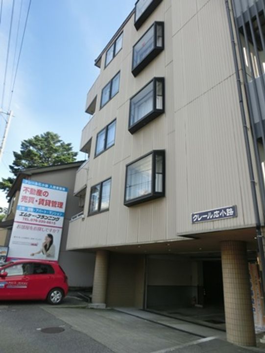 クレール広小路の外観