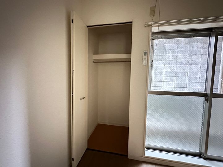 ウイングコートの内装