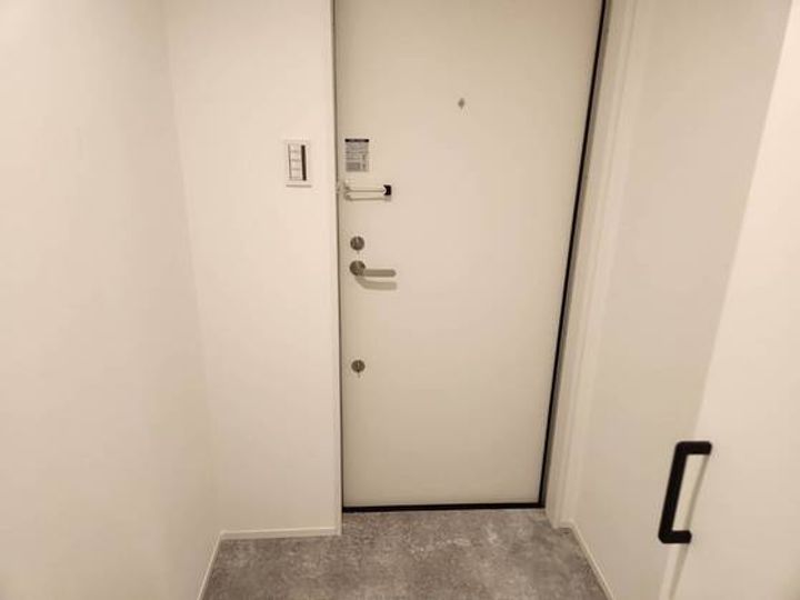 LECOCON四日市Vの玄関