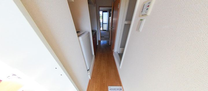 広島県広島市佐伯区八幡東2(マンション)の賃貸物件の玄関
