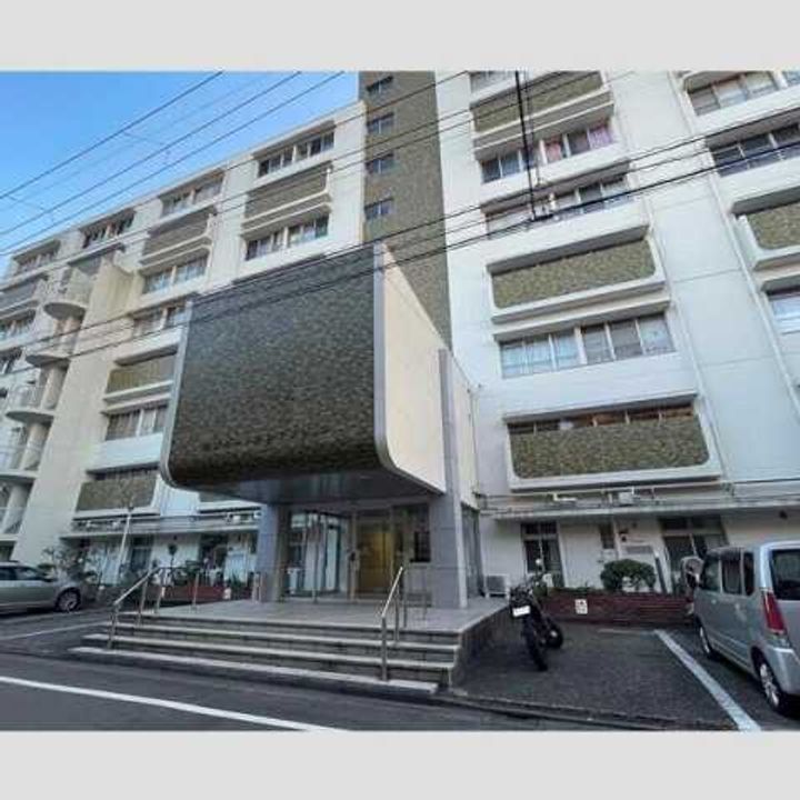 経堂セントラルマンションの外観