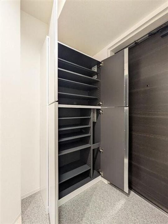 Alivis船橋East.Westの内装