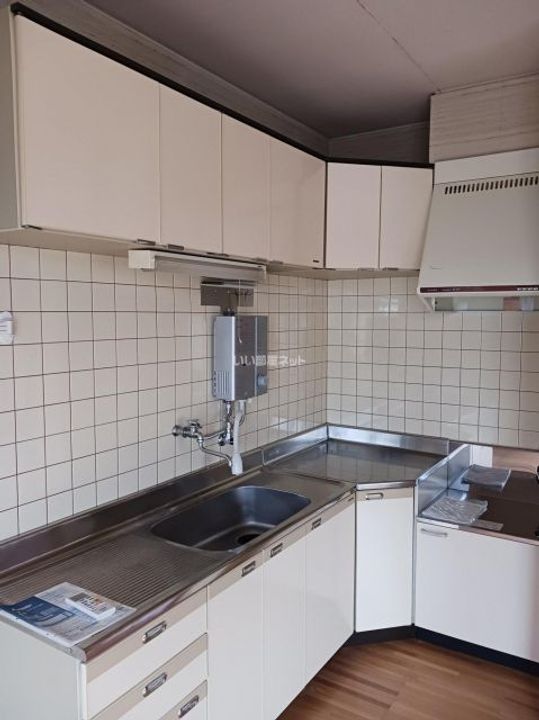 新潟県柏崎市西本町3(一戸建)の賃貸物件のキッチン
