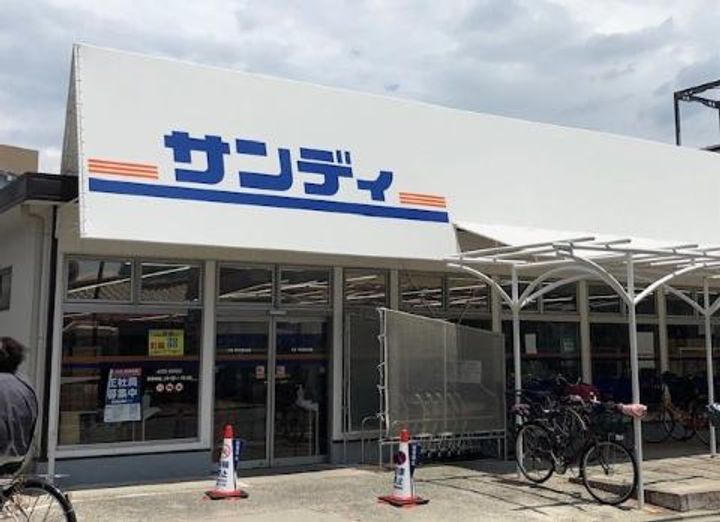 カンツォーネの周辺