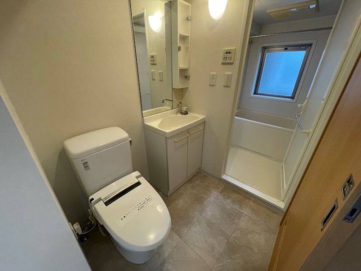 コンフォート東新宿の内装