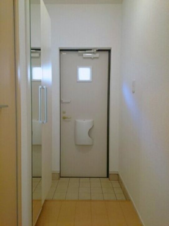 埼玉県行田市大字南河原(アパート)の賃貸物件の玄関