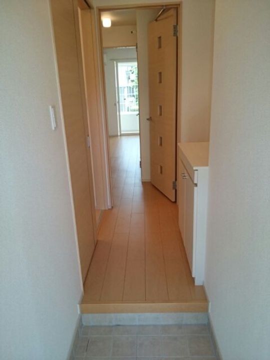 イーストガーデンの玄関