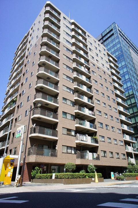 朝日上野マンションの外観