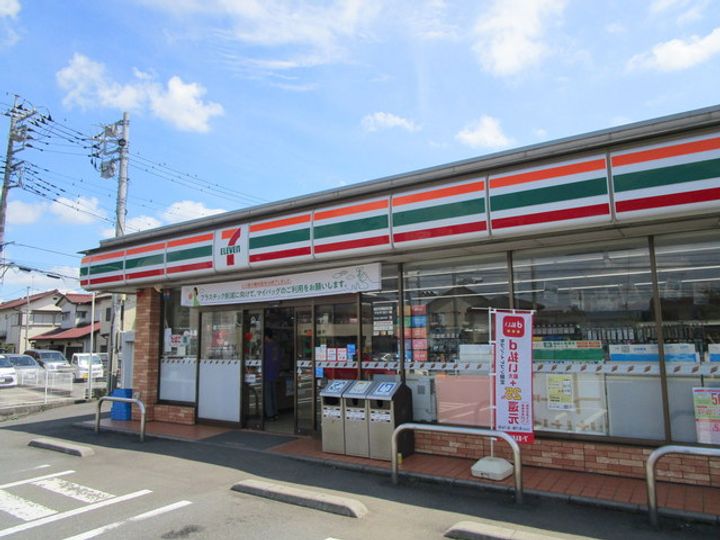 サン・ファミーユの周辺