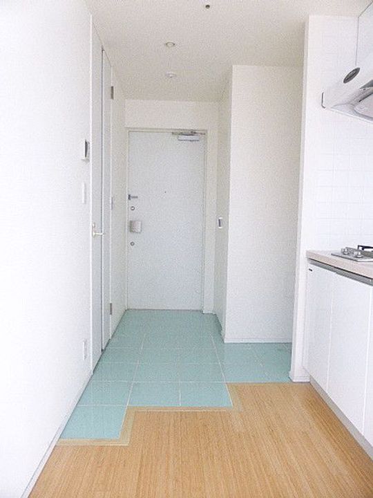 東京都港区麻布十番2(マンション)の賃貸物件の玄関