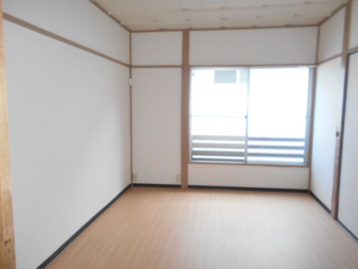 コーポ南陽の居間