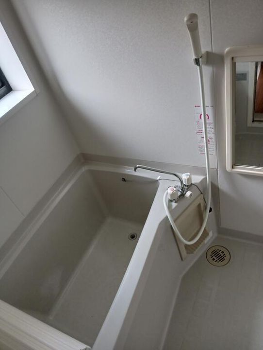 ジュネス旭町Cの風呂