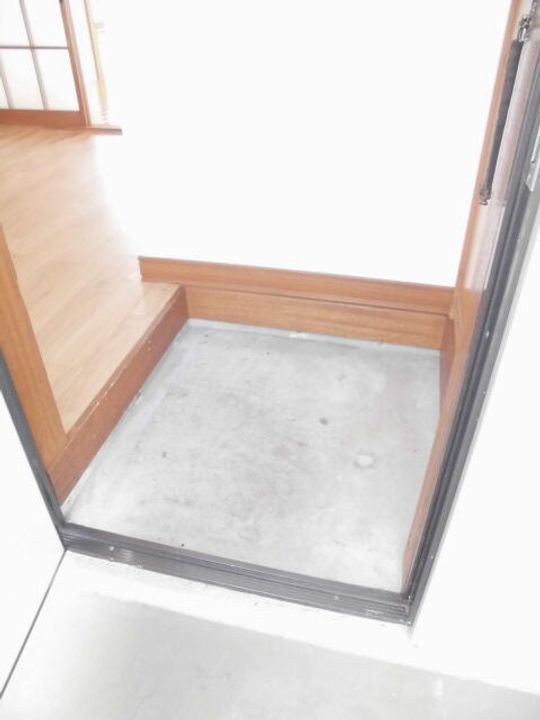 ヒルトップ斉藤A棟の玄関