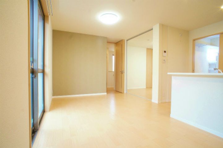 シャルム稲丘の居間