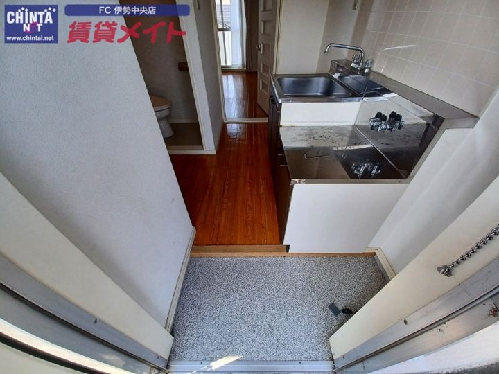 フォレスタ伊勢の玄関