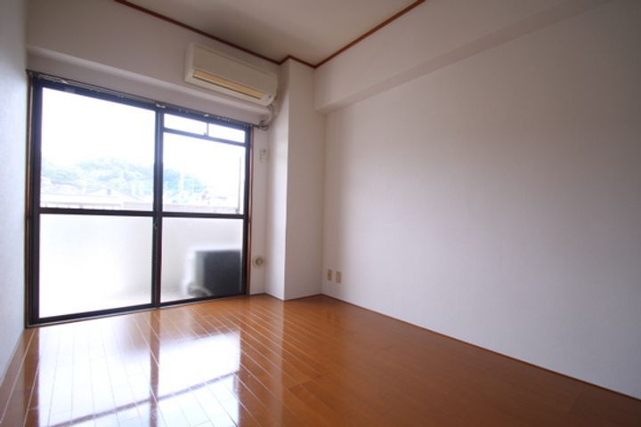 伊藤マンションの居間