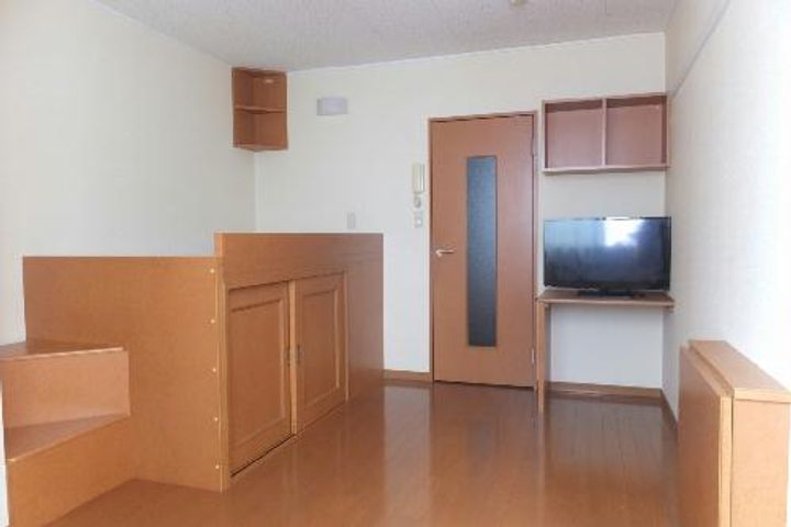 レオパレスひかりの居間