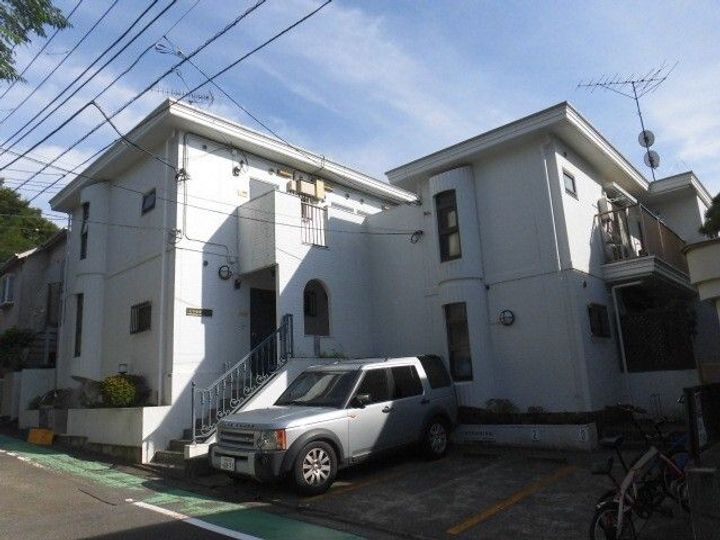 エクセル下馬IIの外観