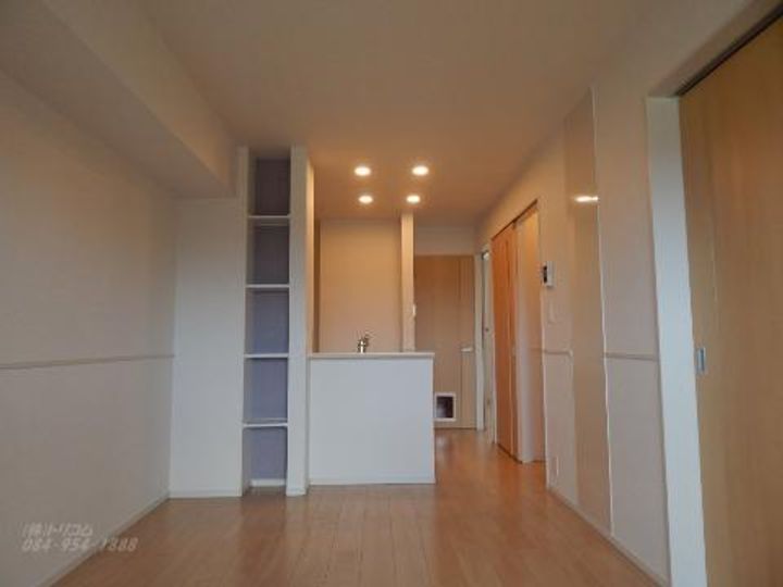 ジャルダンの居間