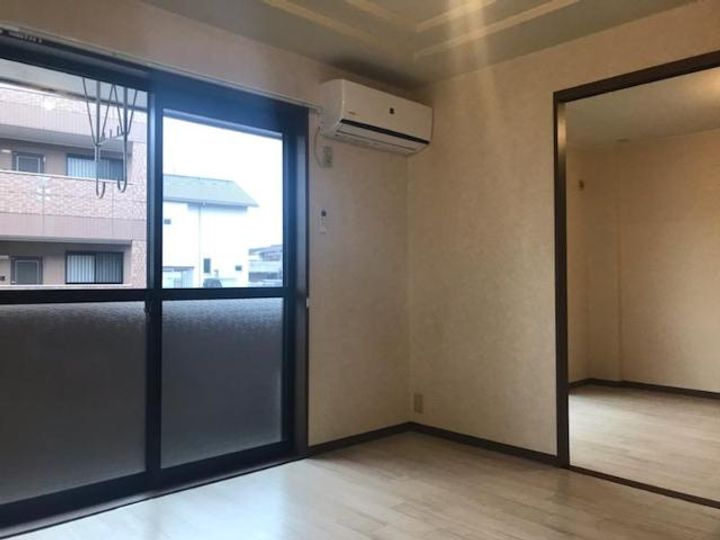 岡山県倉敷市西阿知町西原(アパート)の賃貸物件の居間