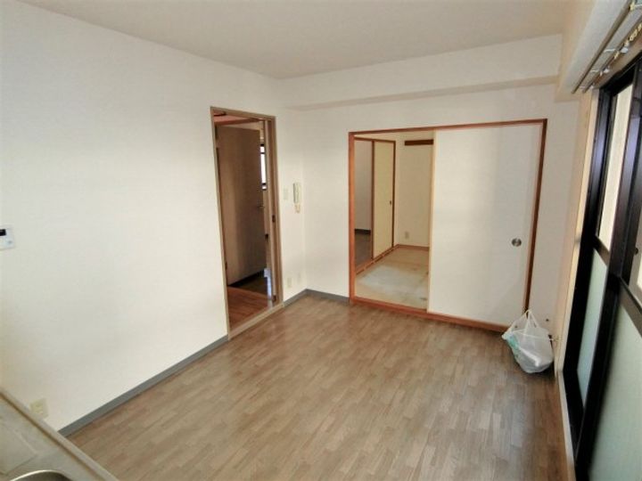 ブリーズコート・イーストの居間