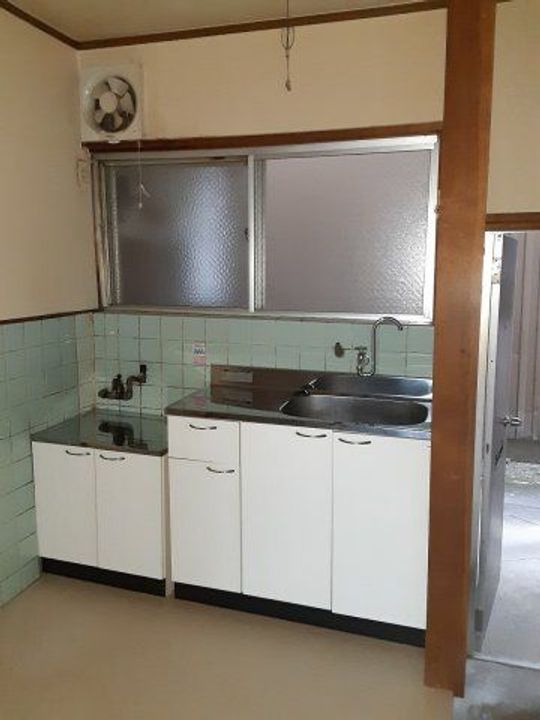 第一荒中荘のキッチン