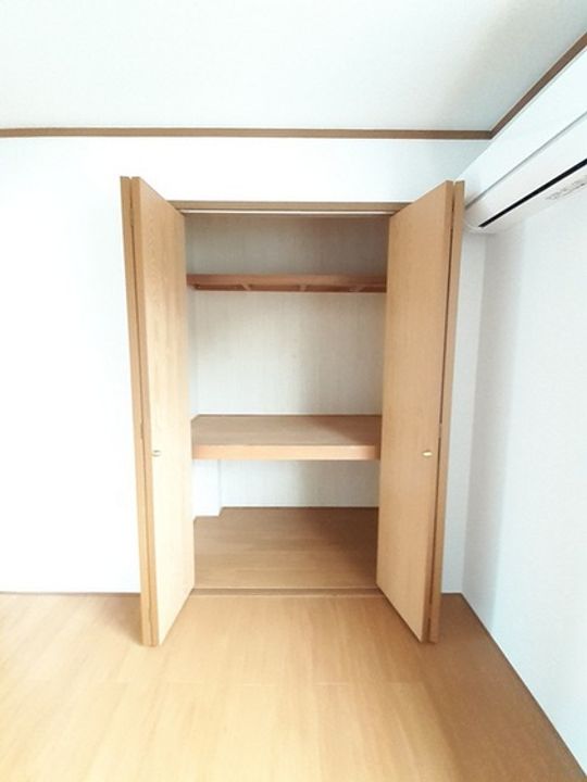 Crestall ブルーベリーの内装