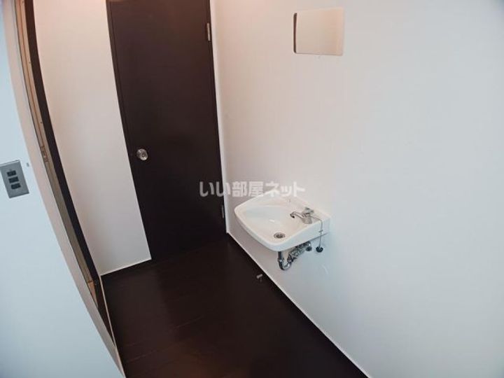 三重県名張市栄町(マンション)の賃貸物件の内装