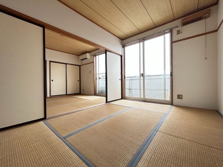 メゾン里の内装