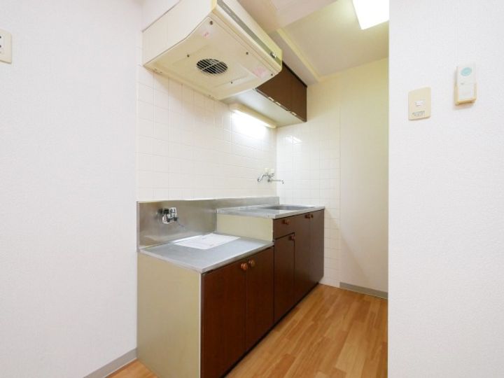 北海道札幌市中央区南四条西11(マンション)の賃貸物件のキッチン