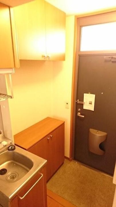 ドゥポンスの玄関