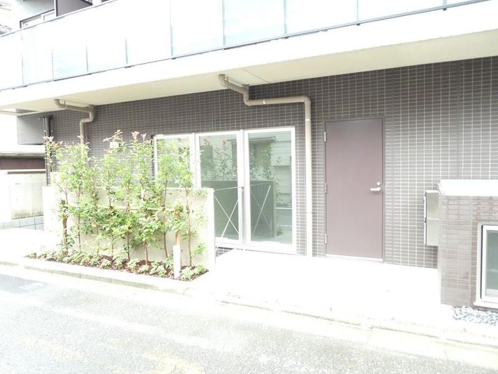 東京都港区西麻布1(マンション)の賃貸物件の地図