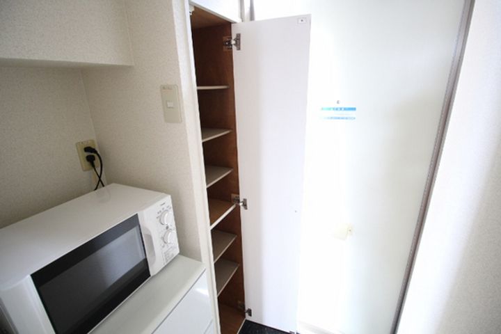 レオパレス若葉の内装