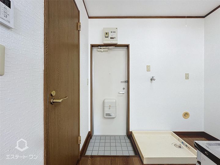 プチメゾンFujiの玄関