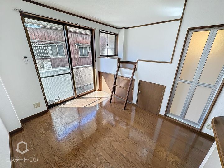 プチメゾンFujiの居間