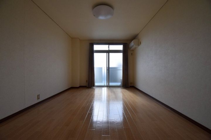 広島県三次市十日市中4(マンション)の賃貸物件の居間