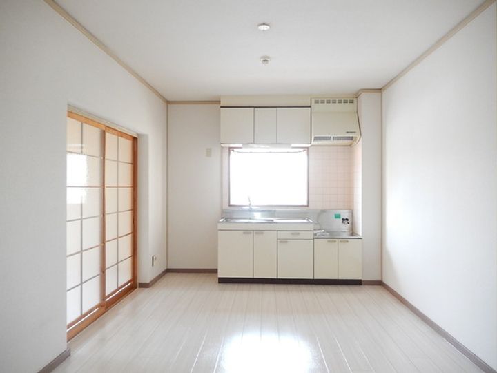 メゾン隅の浜の居間