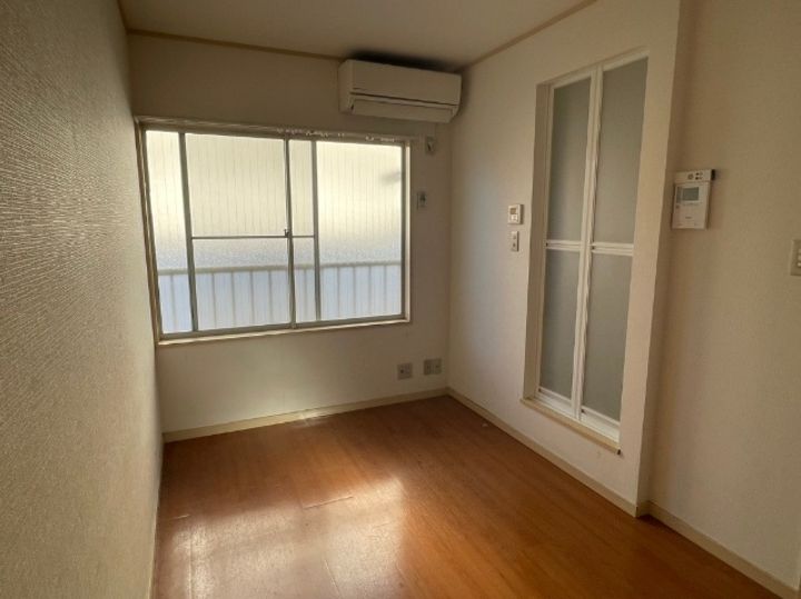 コスモエイトの内装