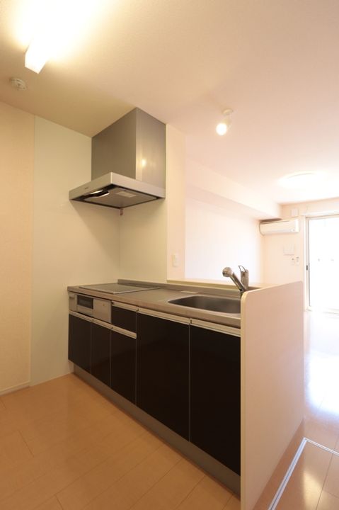 新潟県長岡市学校町3(アパート)の賃貸物件のキッチン