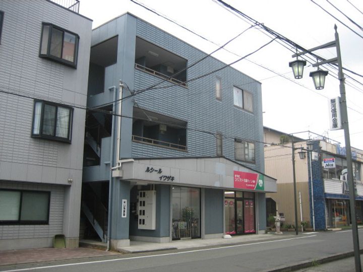 静岡県駿東郡長泉町下土狩(アパート)の賃貸物件の外観