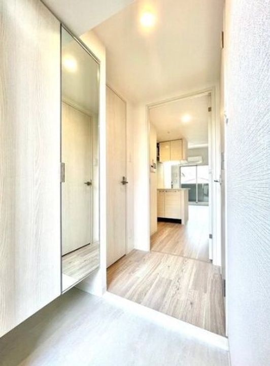 エスリード葵 広小路通の玄関